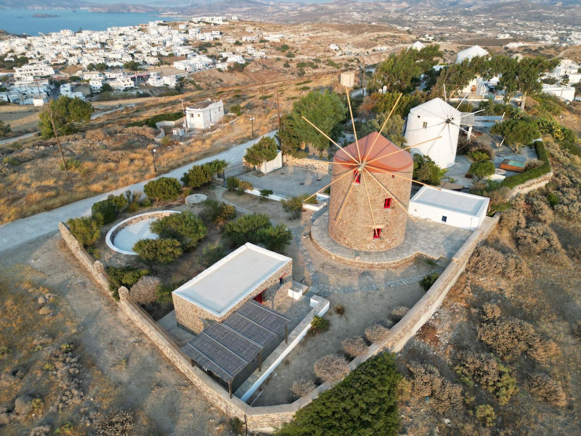 Marketos Windmill And Houses Tripití Eksteriør bilde