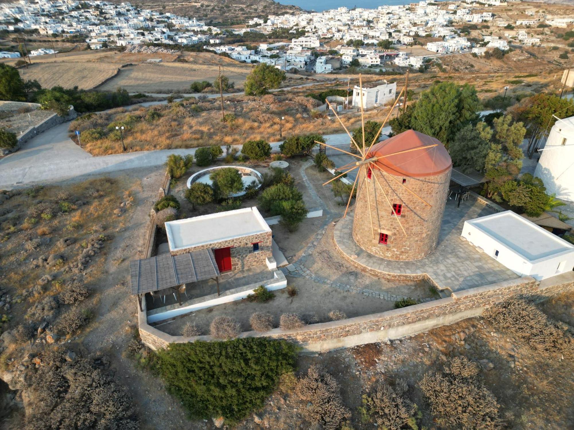 Marketos Windmill And Houses Tripití Eksteriør bilde